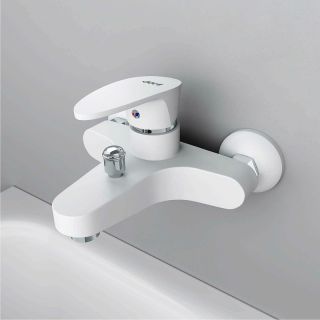 Смеситель для ванны/душа Dorff Alpha D9010000WH