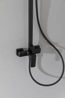 Душевая система Allen Brau Infinity 5.21012-31 Черная матовая