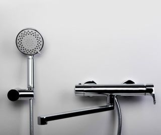 Wasserkraft Berkel 4802L Смеситель для ванны с длинным изливом