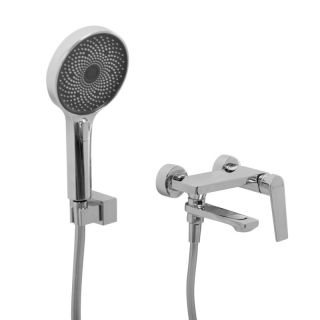 Смеситель для ванны и душаCezares  в комплекте с ручным душем, шлангом и держателем CEZARES COMFORT-VD-01