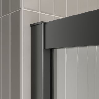 Душевая дверь BelBagno LUCE-BF-1-120-C-NERO черный