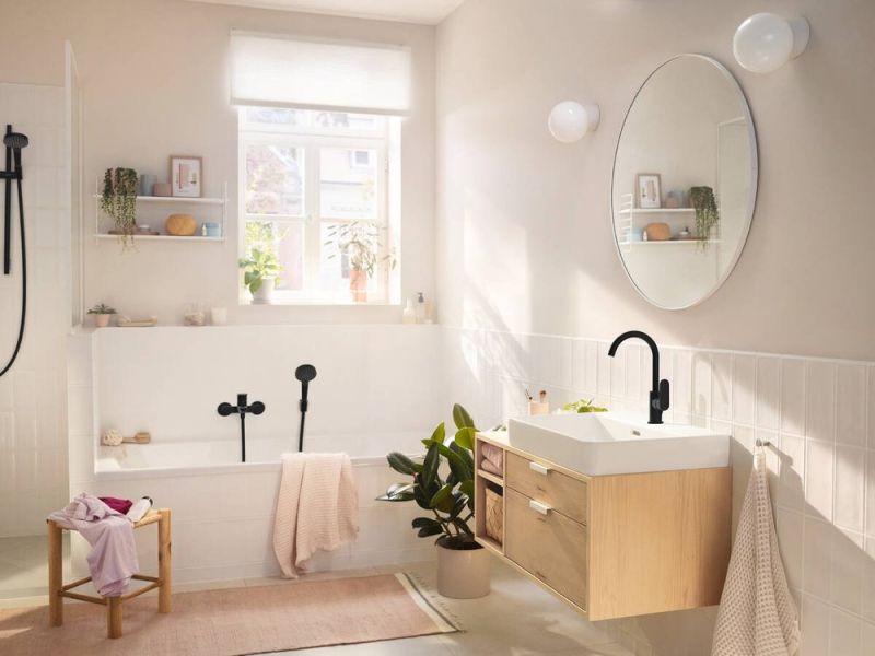 Смеситель для раковины Hansgrohe Rebris S 72536670 черный матовый