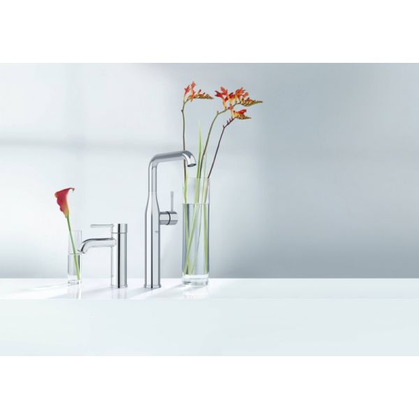 Смеситель для раковины GROHE Essence New 23589001 хром